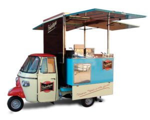 piaggio food truck for itinerant sale of polenta