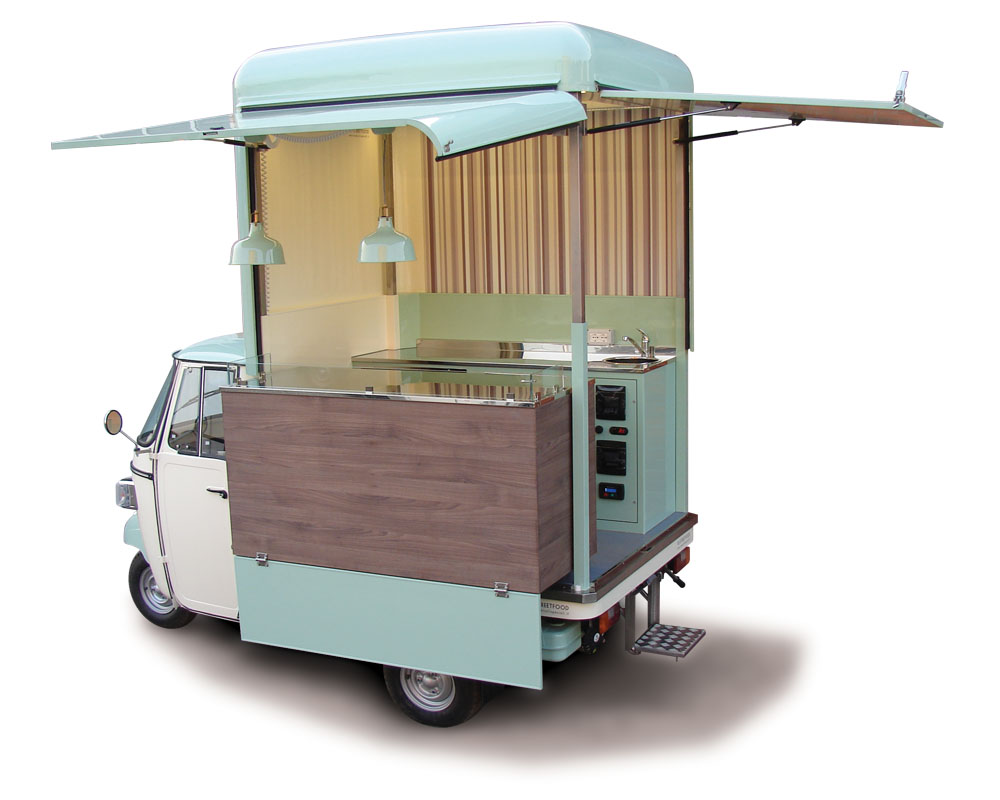 Piaggio Ape V-Curve for vending traditional salento food in Milan