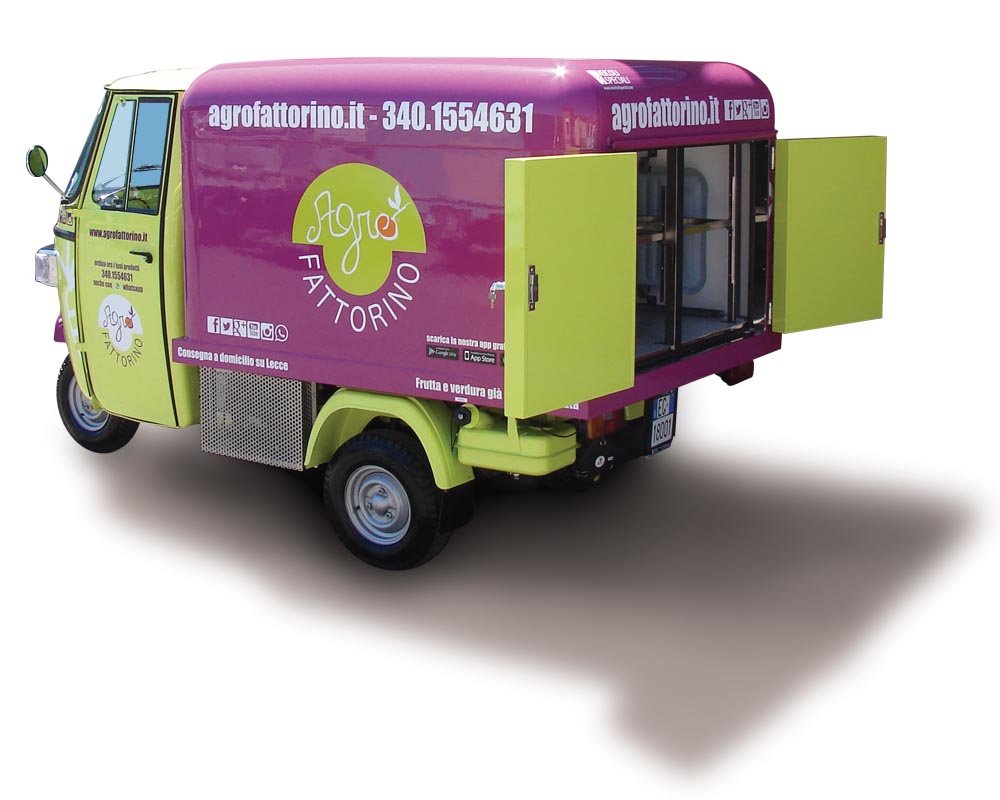 Piaggio truck converted in food catering van for the company Agrofattorino