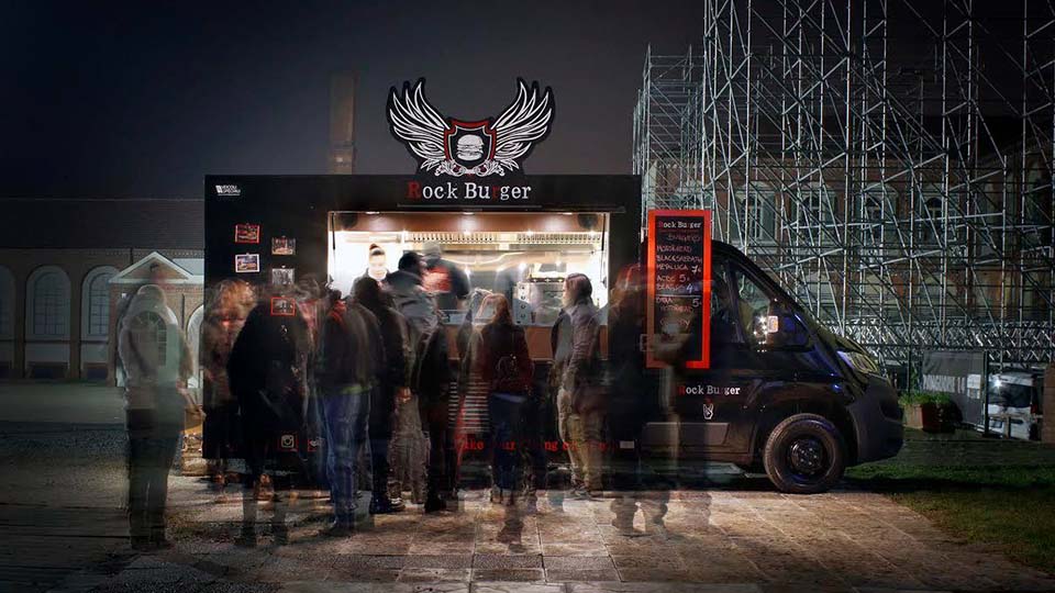 the brand is not secondary for success in street food business