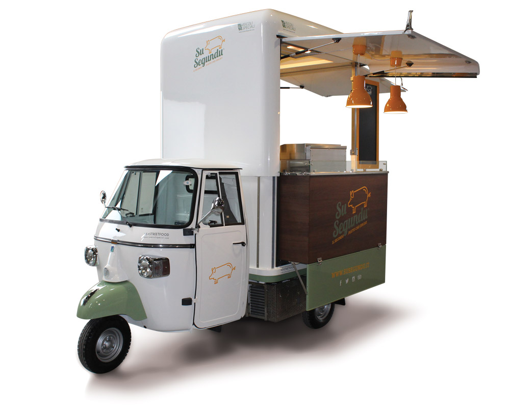 Food van Piaggio selling second courses of the Sardinia tradition