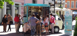 la tua cremera piaggio porter + ice-cream trailer