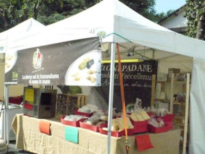 gazebo estendibile per mercati ed eventi