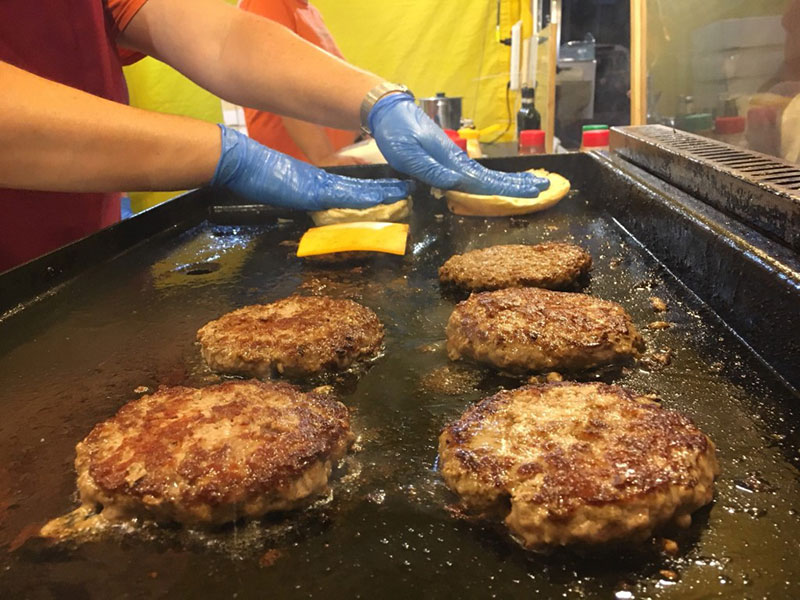 banchi temporanei in manifestazioni street food non rispettano norme igienico-sanitarie