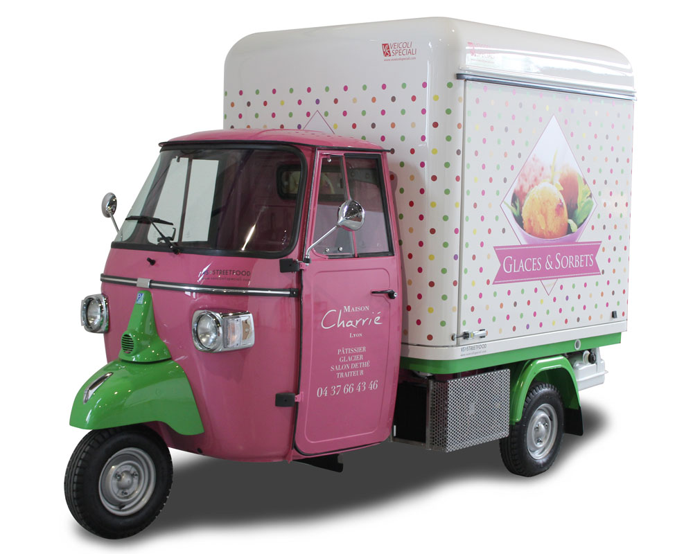 food truck piaggio triporteur france per vendita gelati e prodotti di pasticceria