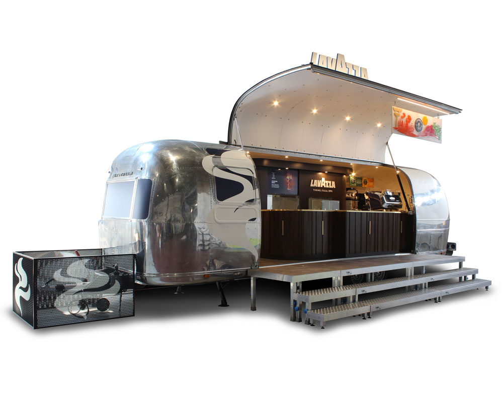 rimorchio caffetteria mobile airstream per azienda lavazza