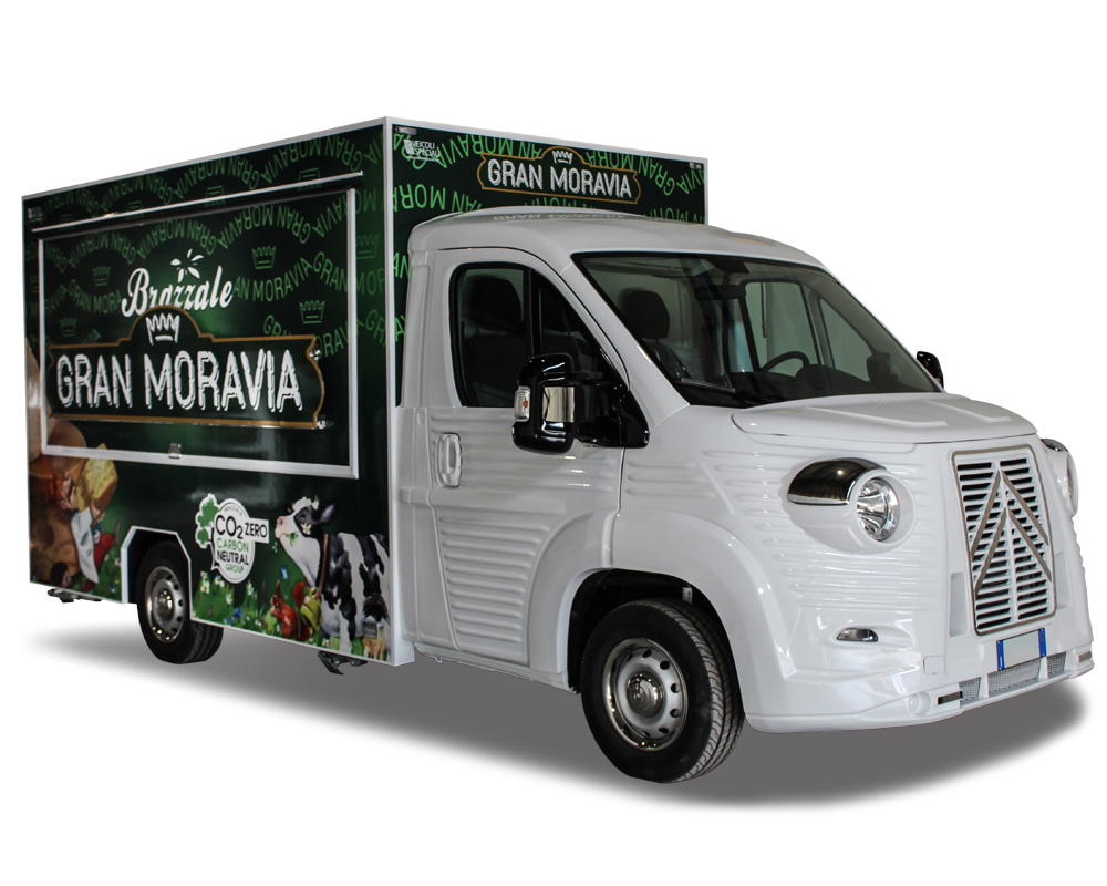 food truck dedicato al formaggio brazzale gran moravia e altri prodotti caseari