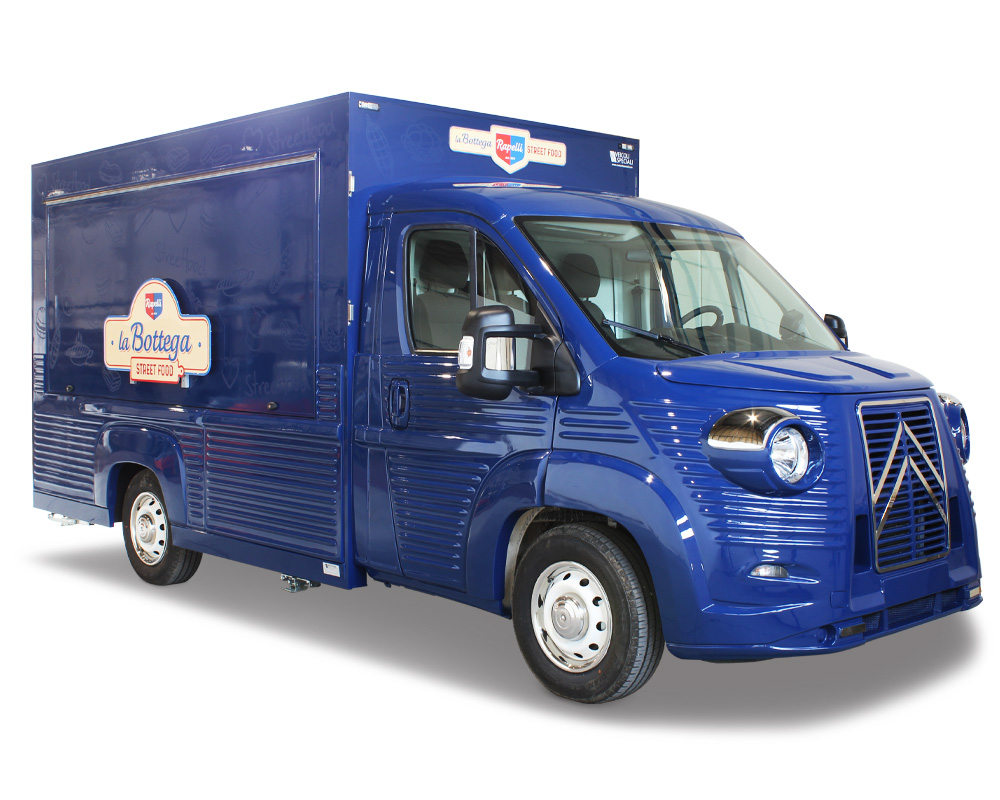 Citroën Jumper transformée en food truck, utilisé comme véhicule promotionnel par la célèbre société italo-suisse Rapelli