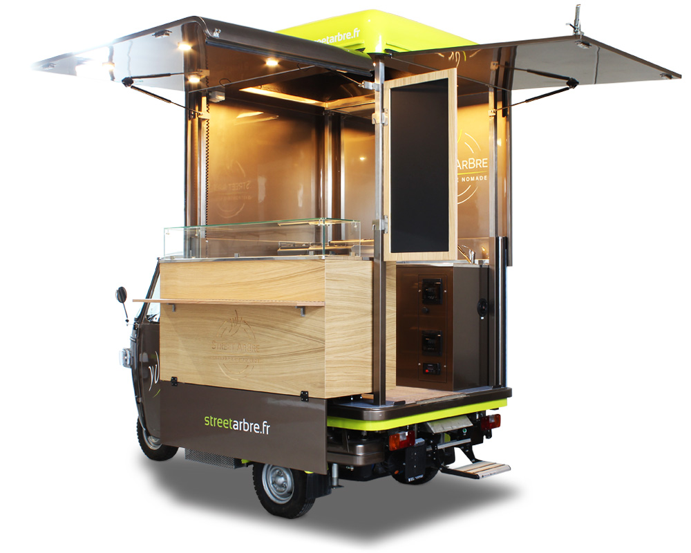 mini food truck Ape V-Curve progettato per offrire il servizio catering e delivery dello chef francese Yoranne