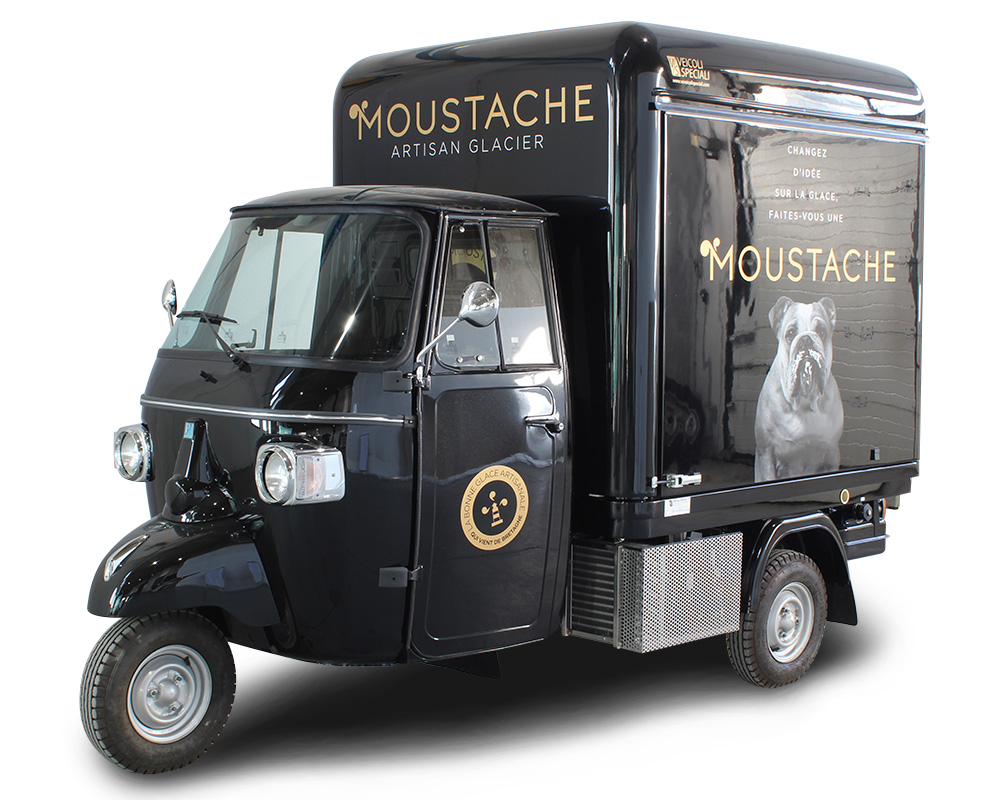 ape gelato nera moustache glaces venduta a Orleans in Francia