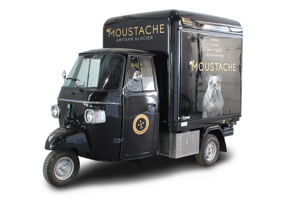 ape gelato nera moustache glaces venduta a Orleans in Francia