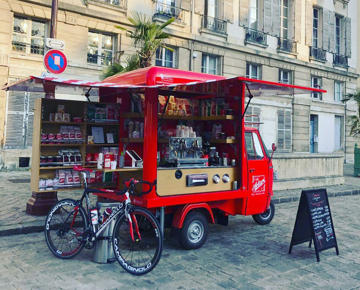 mobile coffee shops in paris and versailles