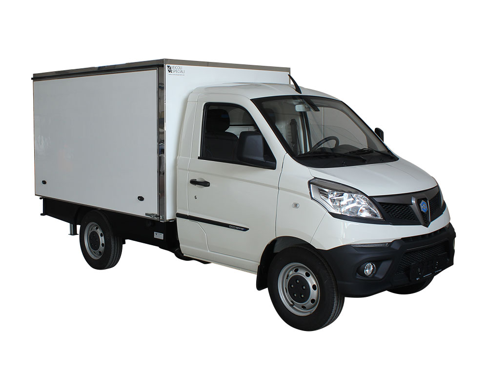 veicolo promozionale blois chambord realizzato su piaggio porter craft x