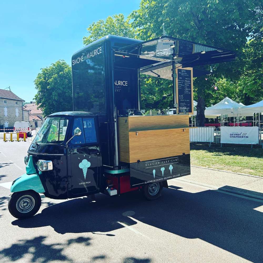 gelateria ambulante piaggio triporteur glace Simone et Maurice