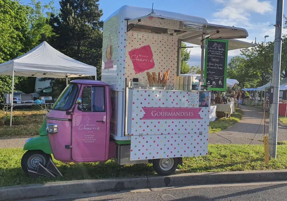Food truck built on Ape Piaggio V-Curve designed for Maison Charrie in Lyon, France