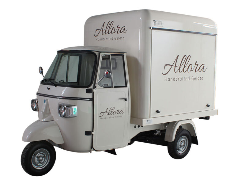 ice cream van Allora based on a modified Piaggio Ape