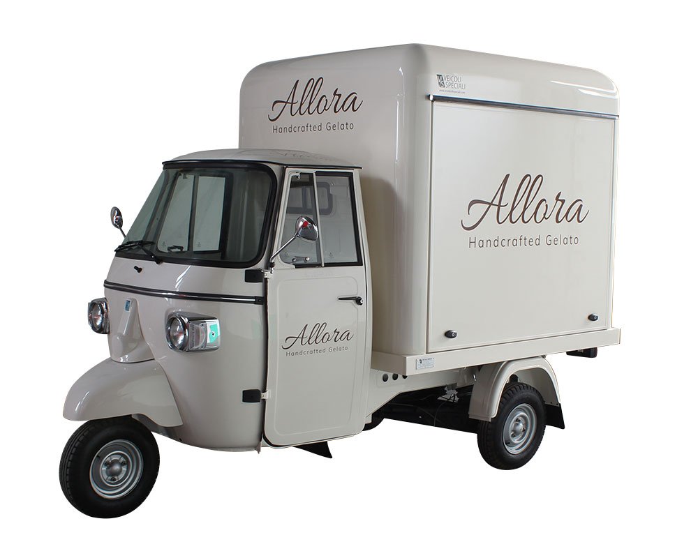 ice cream van Allora based on a modified Piaggio Ape