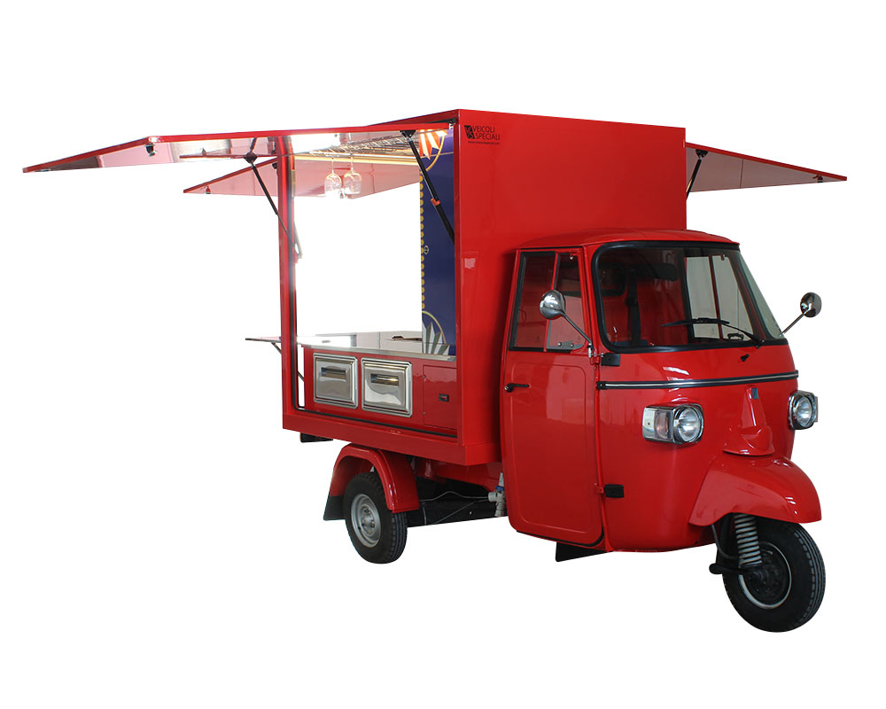 apecar bar mama spitz opera nel sud della francia offrendo cocktail spritz a matrimoni, eventi aziendali e festival