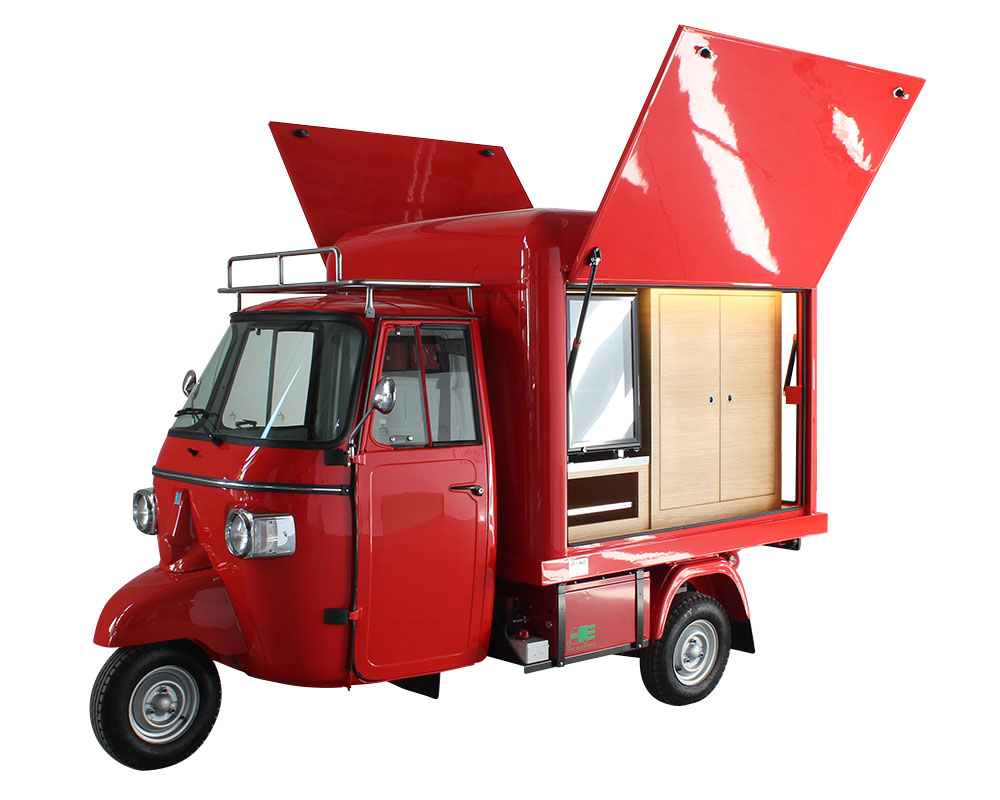 Allestimento Piaggio Ape Car con Forno Pizza SOPHIA BUSINESS CENTER