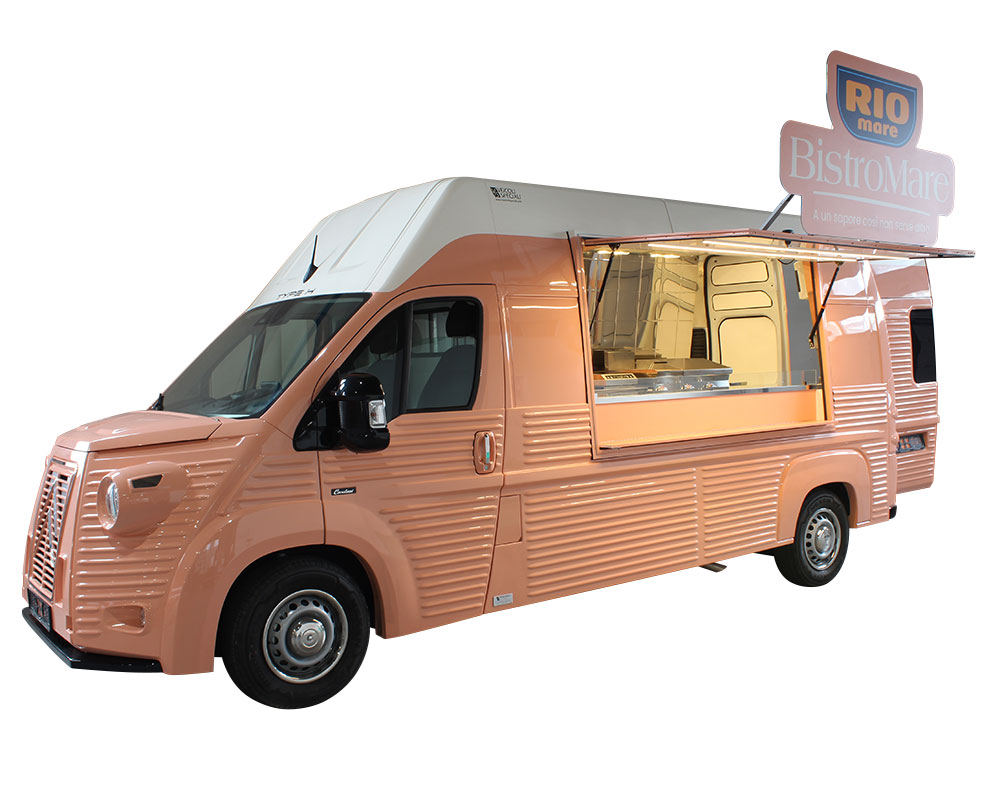 paninoteca ambulante attrezzata per preparare panini al tonno rio mare