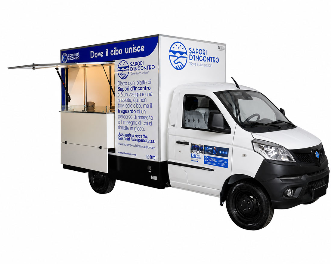 food truck friggitoria allestito su piaggio porter per un progetto di riabilitazione sociale